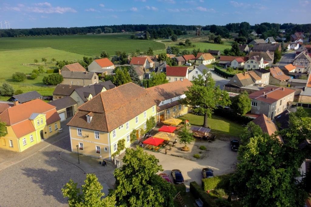 Hotel Gasthof Zum Hirsch Drehna Exterior foto